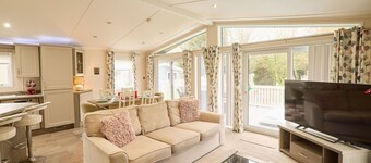 Host Stay Crucible Lodge