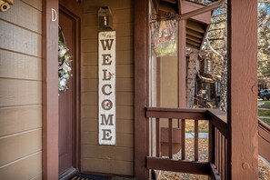 Exterior detail - Cozy 3BR Knotty Pine, Near Lake & Trails w Deck (Big Bear Lake)