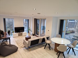 Imagen sin descripción, 2 de 24, botón