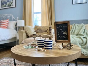 1 bedroom, desk, iron/ironing board, WiFi