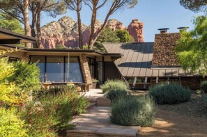 Exterior - Luxury Sedona Estate | 5BR + Casita | 2 Hot Tubs & Sauna (Sedona)