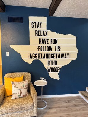 Interior - Tournament Ready Stay •Close to Parks •3 bedroom/2 bath •Pool/HotTub (College Station)