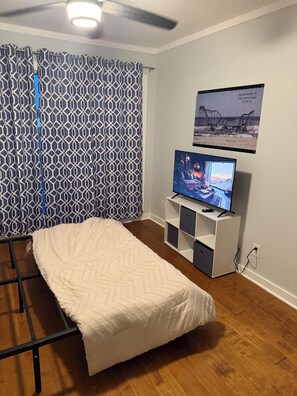 3 Schlafzimmer, Bügeleisen/Bügelbrett, WLAN, Bettwäsche