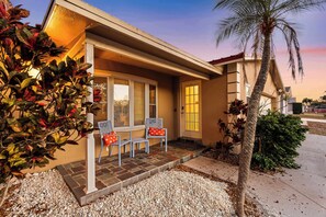 Exterior - Ultimate Family Retreat - Pool - Games - Hot Tub (Seminole)