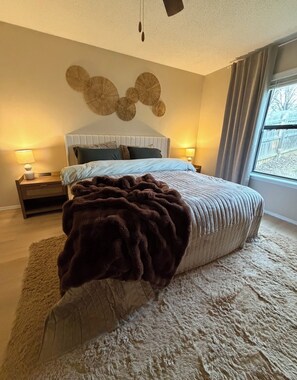 3 chambres, bureau, fer et planche à repasser, Wi-Fi gratuit