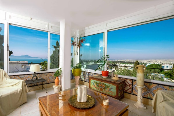 Casa conforto, vista para a baía