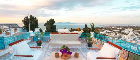 Comfort House, Bay View | Terrace/patio