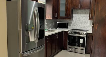 Elegant 3BR Modern Townhouse/Secure Gated Community in prime Kingston location