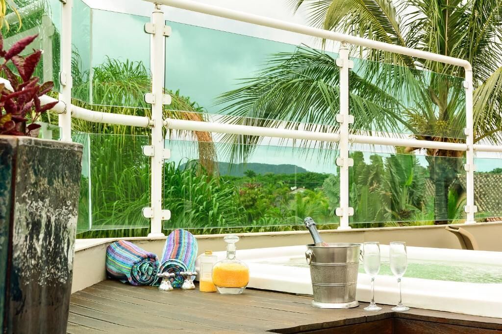 Premium Double Room, City View | Outdoor spa tub