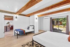 Family Suite, 3 Bedrooms, Kitchen, Courtyard View