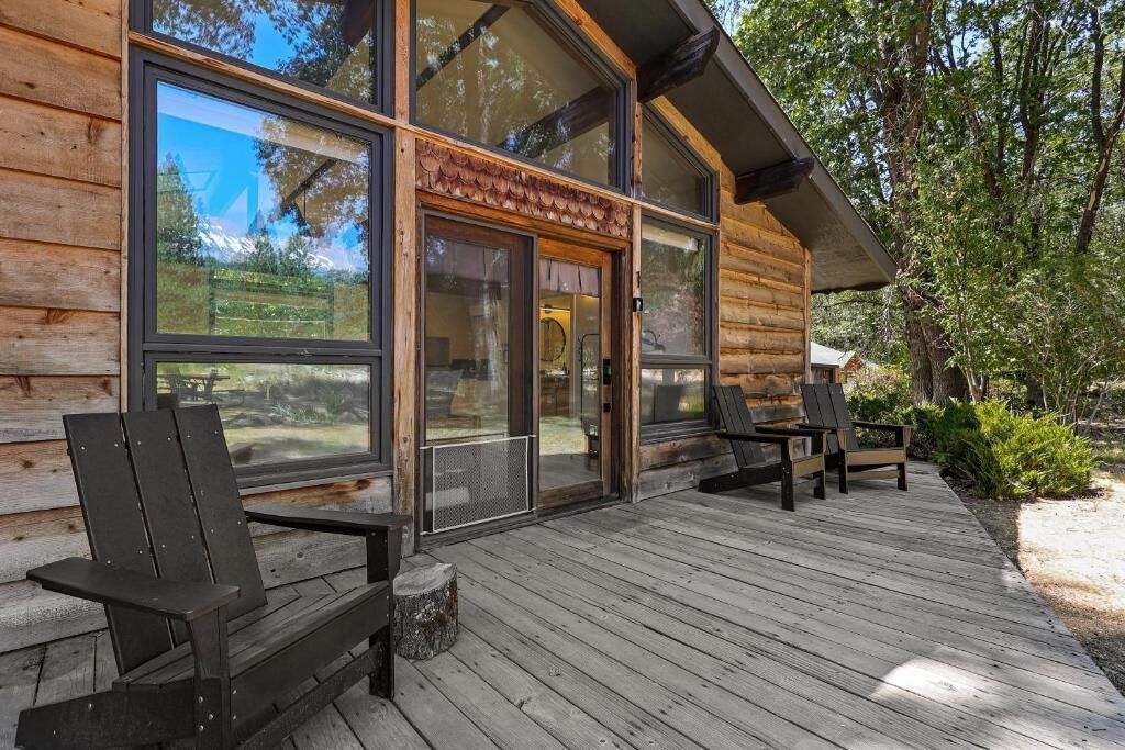 Cabin, Kitchen, Mountain View | Terrace/patio