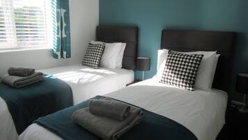 2 bedrooms, iron/ironing board, free WiFi, bed sheets