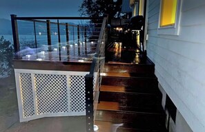 Property grounds - Scenic New Built Waterfront Cabin on Hammersley Inlet Olympic Peninsula (Shelton)