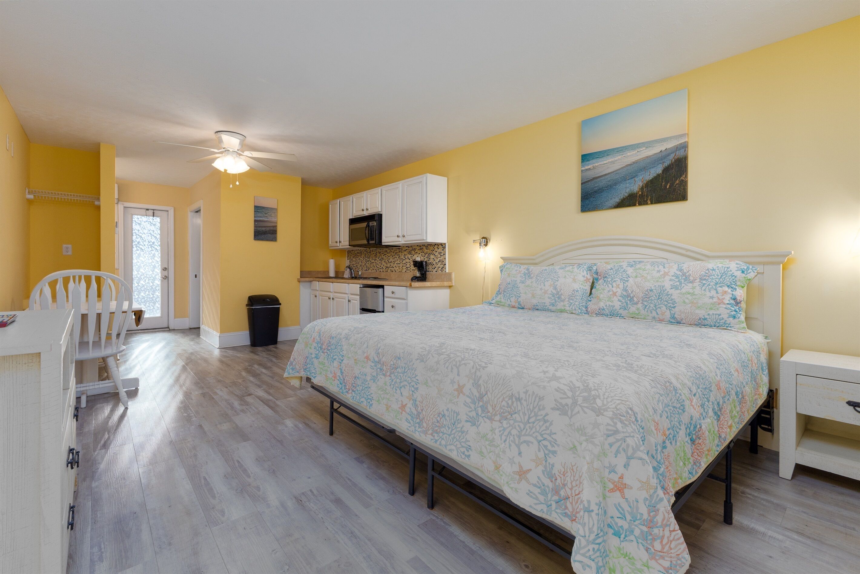 1 室のベッドルーム、WiFi (無料)、ベッドシーツ