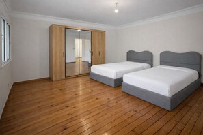 Uklassifisert bilde, 5 av 6, knapp