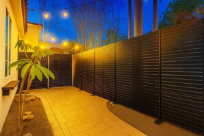 Property grounds - Family Fun Suite - Arcade • Legoland • Beaches (Vista)