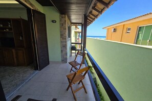 Property grounds - Beachfront 4BR Apartment | Sleeps 10 | Pet Friendly | Cabo Frio (Cabo Frio)