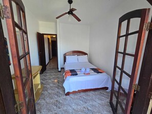 4 bedrooms, iron/ironing board, free WiFi, bed sheets - Beachfront 4BR Apartment | Sleeps 10 | Pet Friendly | Cabo Frio (Cabo Frio)