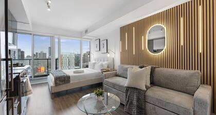 Dundas East Hotel & Suites Toronto