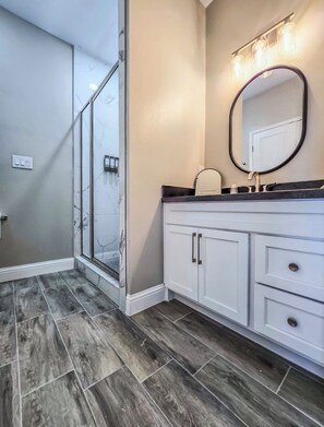 Unclassified image, 3 of 8, button - Brand new condo. Fully furnished (Eagle Pass)