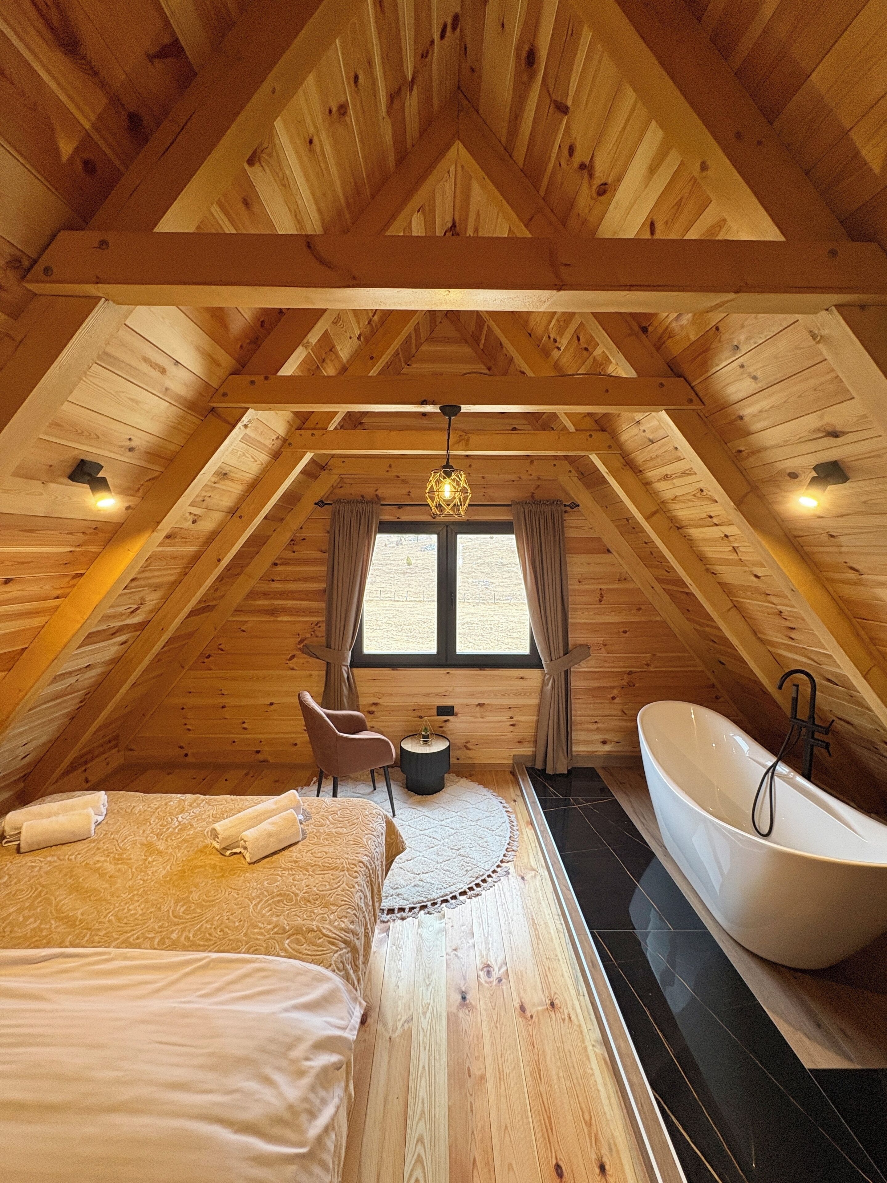 奢华别墅, 山景 | 防过敏的被褥、特色装修、特色家居、隔音