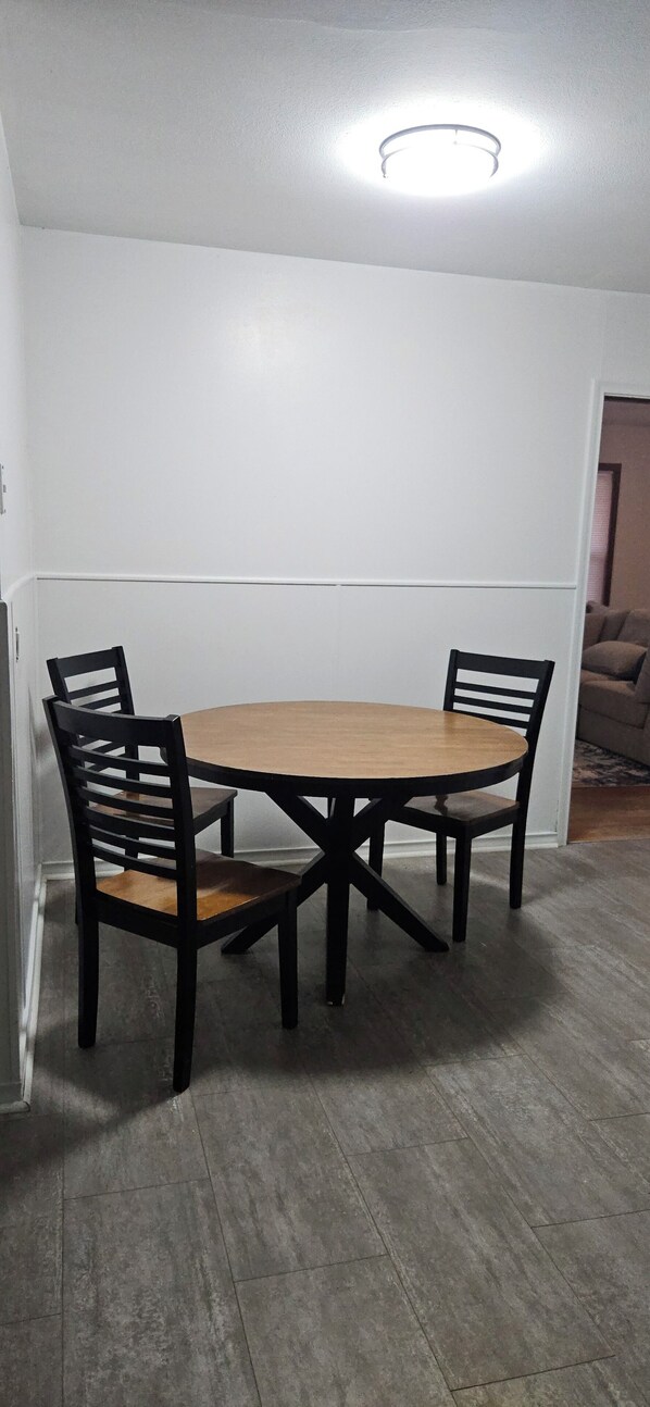 Imagen sin descripción, 1 de 6, botón