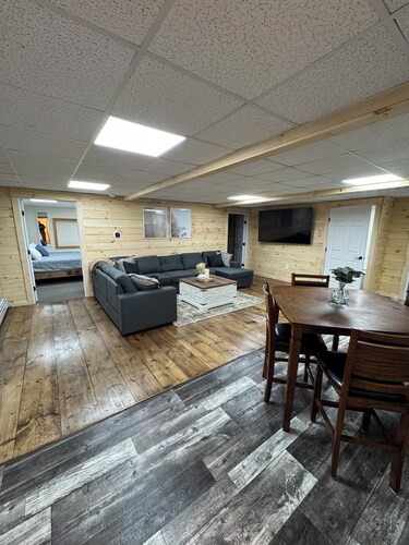 Spacious 3BR, 2 Baths – Perfect for Couples