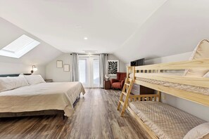 2 bedrooms, desk, iron/ironing board, travel crib