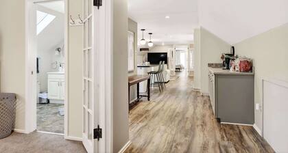 5 Minutes to Holiday Valley Luxe King Beds + Bunk