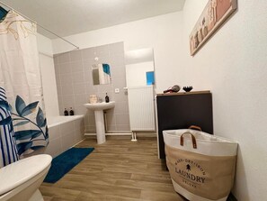 Unclassified image, 4 of 15, button - Le Clos de la Bruche, Cozy & Elegant apartment with terrace & free parking (Strasbourg)