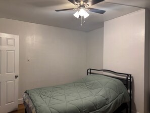 Unclassified image, 5 of 15, button