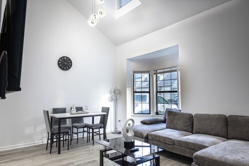 Beautiful and renovated townhouse