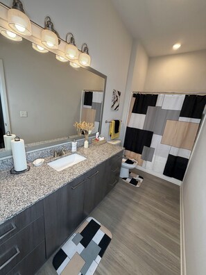 Unclassified image, 5 of 12, button