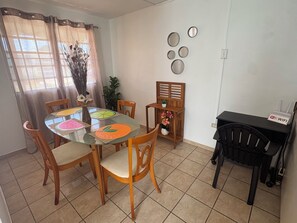 Dining - Spacious Family Getaway in Guayama – Comfort Meets Convenience (Guayama)