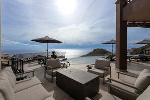 Imagen sin descripción, 5 de 179, botón