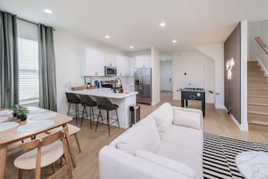 Nicht klassifiziertes Bild, 3 von 29, Schaltfläche