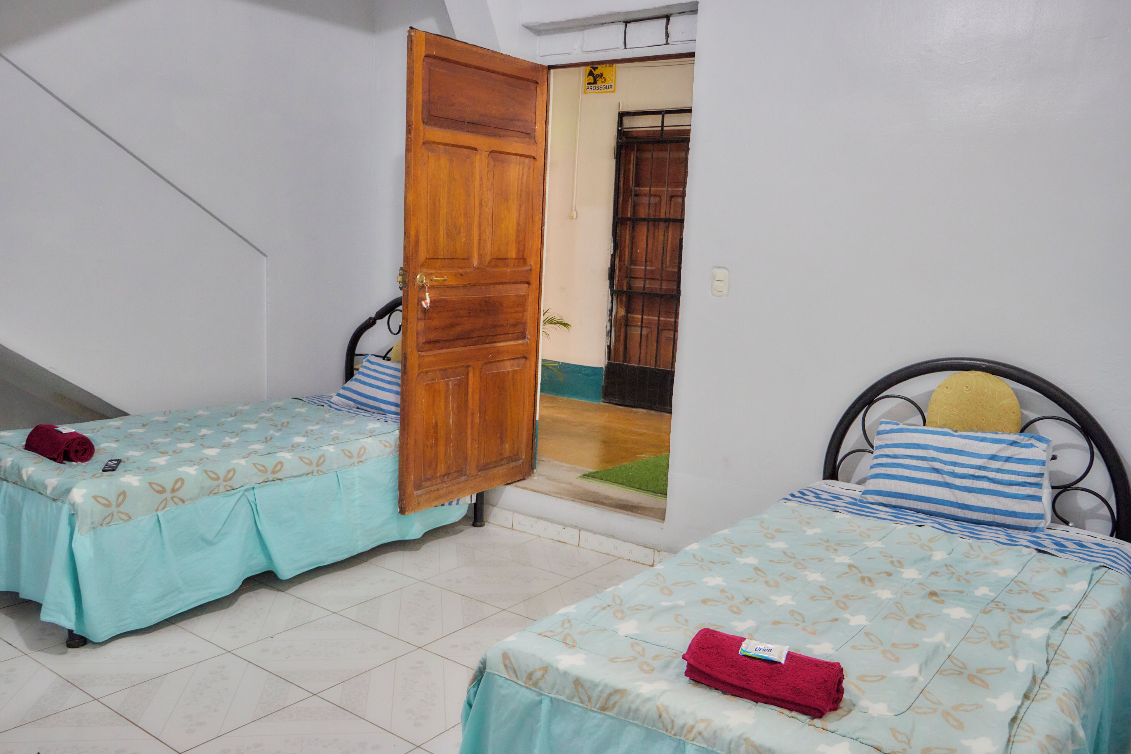 Habitación clásica con 1 cama matrimonial o 2 individuales | Escritorio y wifi gratis 