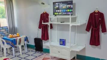 Schreibtisch, kostenloses WLAN