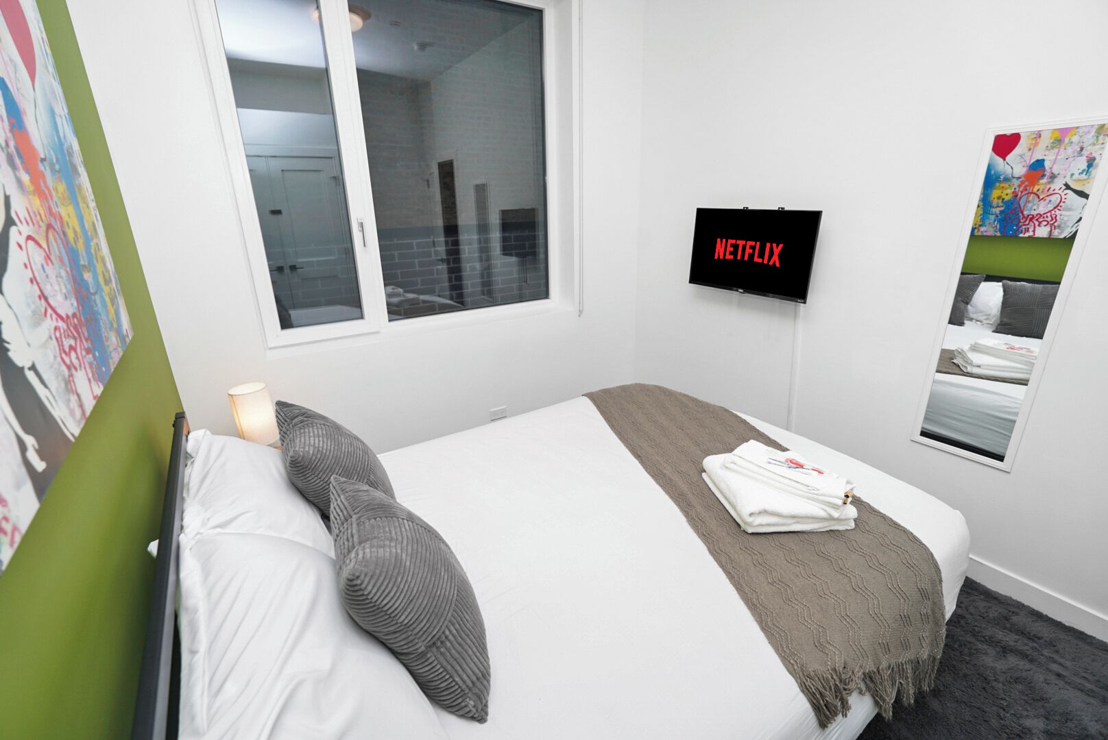 4 bedrooms, iron/ironing board, free WiFi, bed sheets