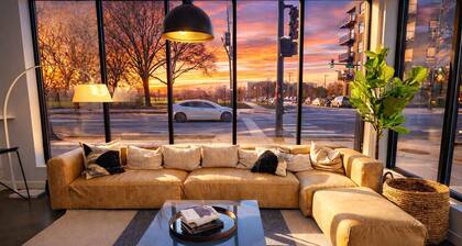 Modern 4BR/3BA South Loop Chicago Near McCormick Place & Soldier Field