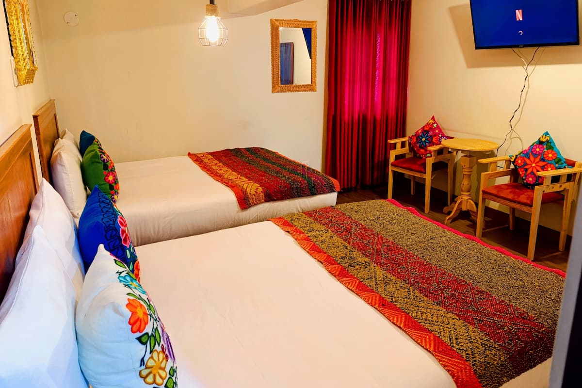 Habitación estándar con 2 camas individuales | Escritorio, espacio para trabajar con un portátil, wifi gratis