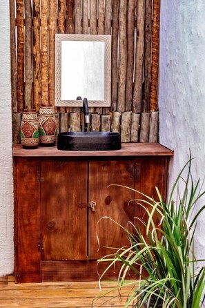 淋浴設備、提供毛巾、廁紙