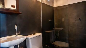 Shower, towels, toilet paper