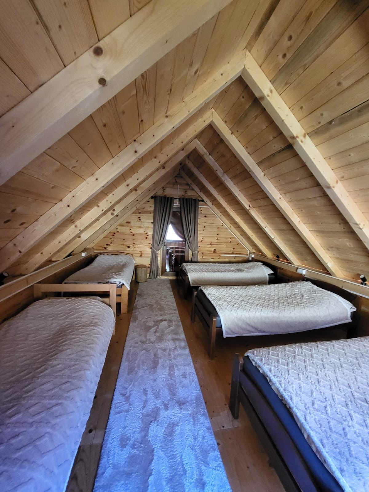 1 soverom, strykejern/-brett, wi-fi og sengetøy