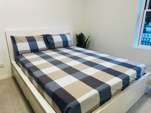 1 bedroom, desk, free WiFi, bed sheets