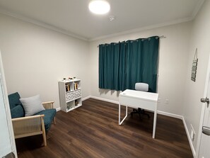 Unclassified image, 4 of 10, button