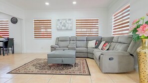 Luokittelematon kuva, 2 kautta 33, painike