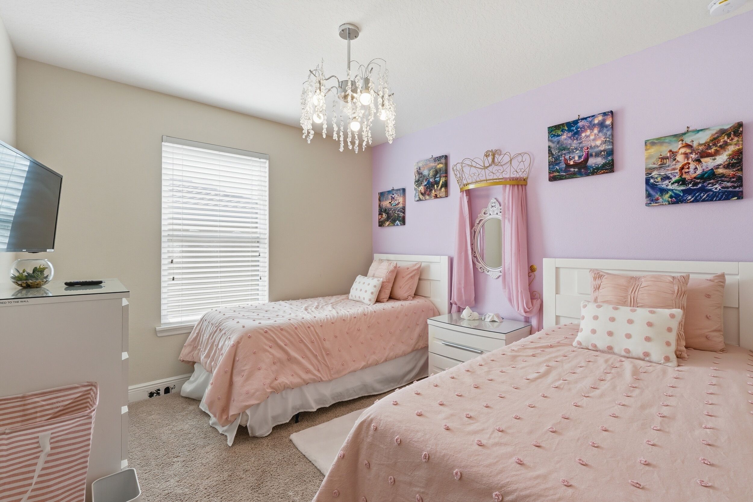 6 bedrooms, iron/ironing board, free WiFi, bed sheets