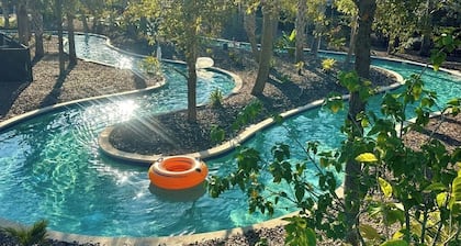 Family-Friendly Villa near Disney! Private Pool & Spa • Gated Solterra Resort