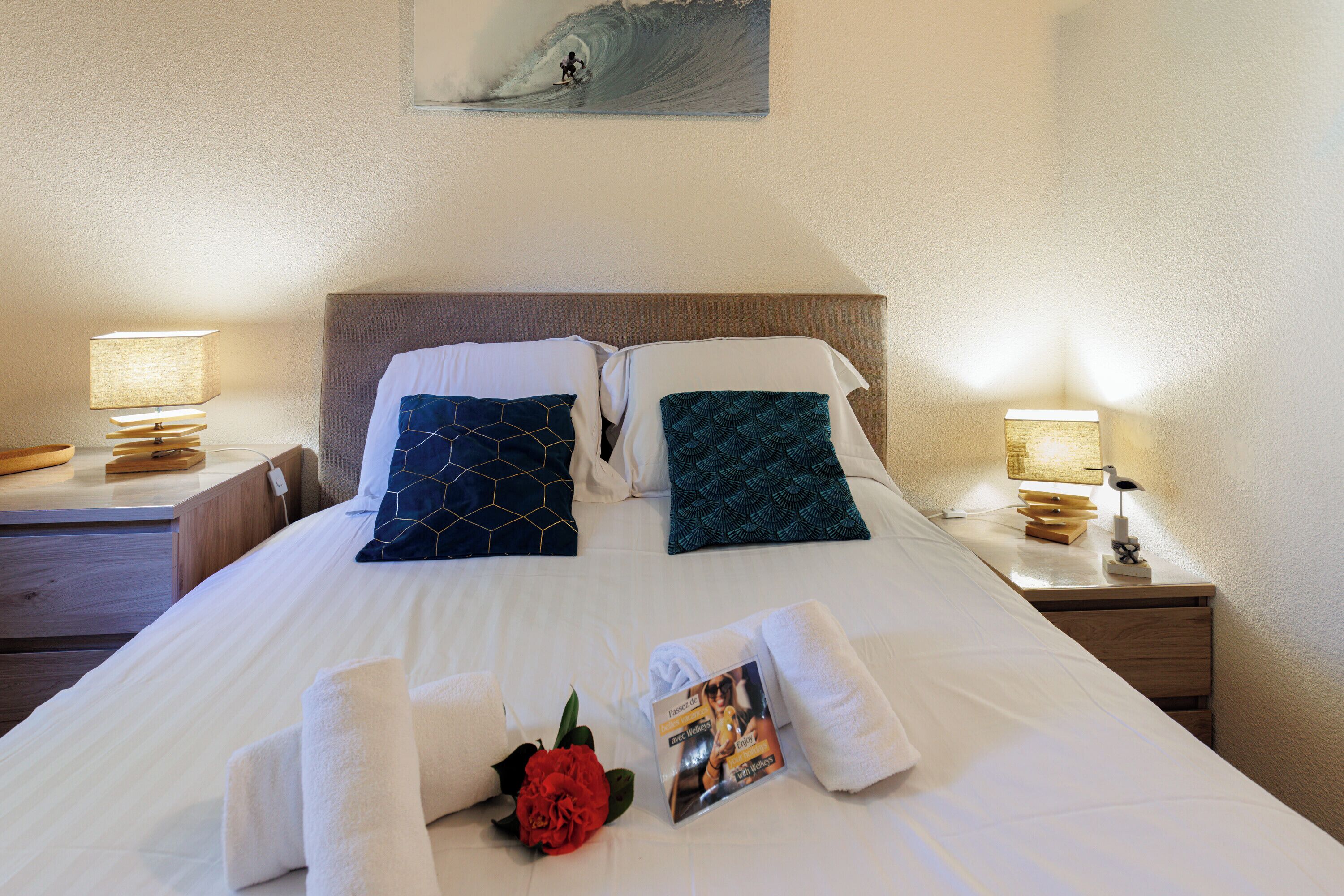 2 bedrooms, iron/ironing board, bed sheets